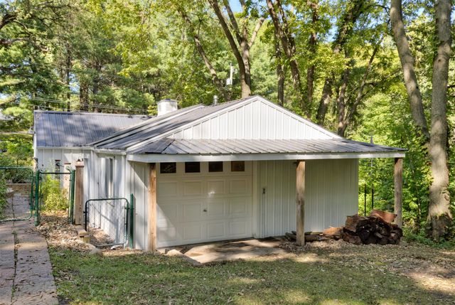 4690 NW Lovington Drive, Des Moines, IA 50310