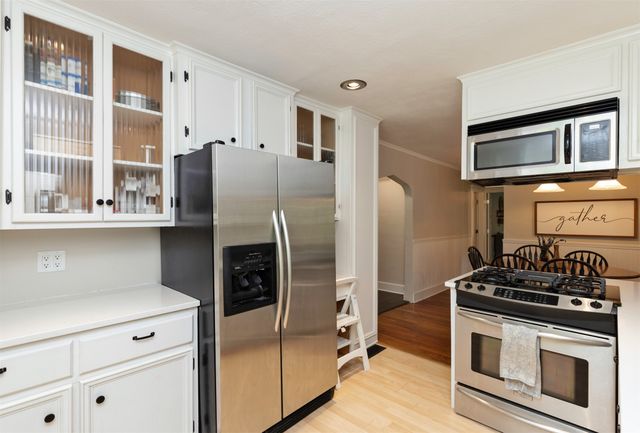 4690 NW Lovington Drive, Des Moines, IA 50310