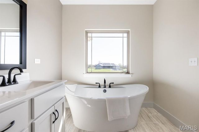 3740 Golfview Circle, Shiloh, IL 62221