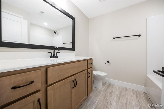 3740 Golfview Circle, Shiloh, IL 62221
