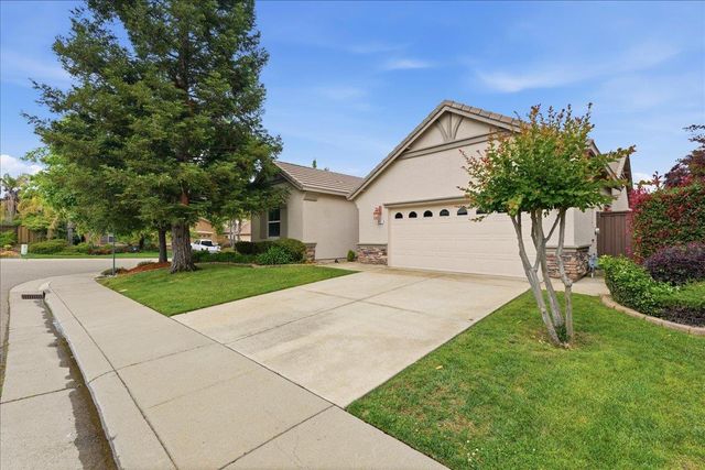 492 Lone Spur Dr, Folsom, CA 95630