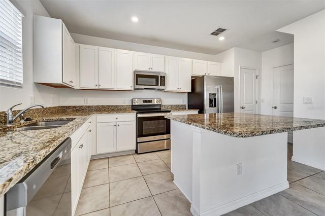 6803 BRANHAM MILL COURT, Zephyrhills, FL 33542