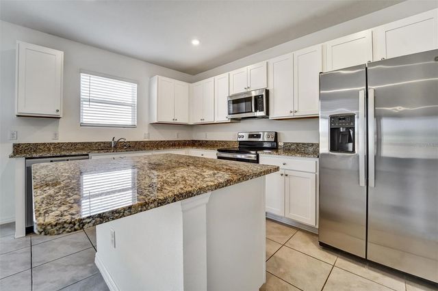 6803 BRANHAM MILL COURT, Zephyrhills, FL 33542