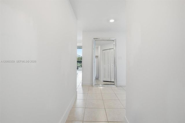8363 NW 41st St A-306, Doral, FL 33166