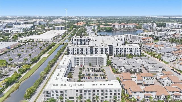 8363 NW 41st St A-306, Doral, FL 33166