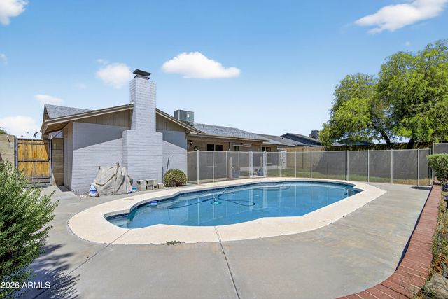 8607 N 53RD Drive, Glendale, AZ 85302