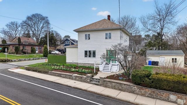102 Willett Avenue, East Providence, RI 02915