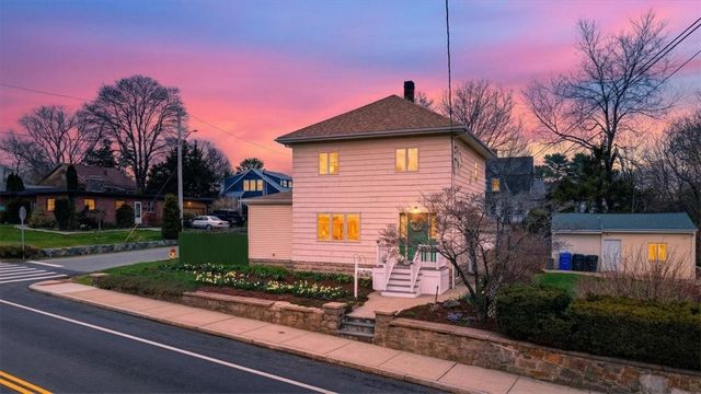 102 Willett Avenue, East Providence, RI 02915