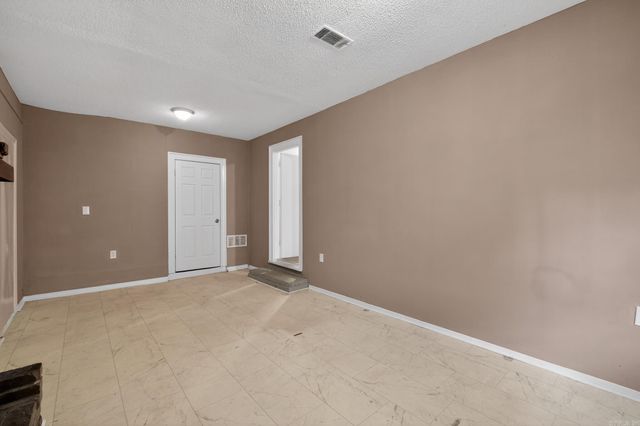 7 Durham Drive, Little Rock, AR 72209