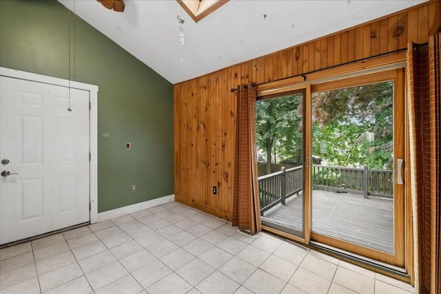 549 Lake Avenue, Manchester, NH 03103