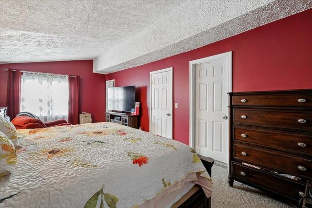 549 Lake Avenue, Manchester, NH 03103