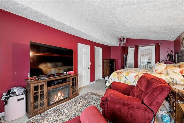 549 Lake Avenue, Manchester, NH 03103