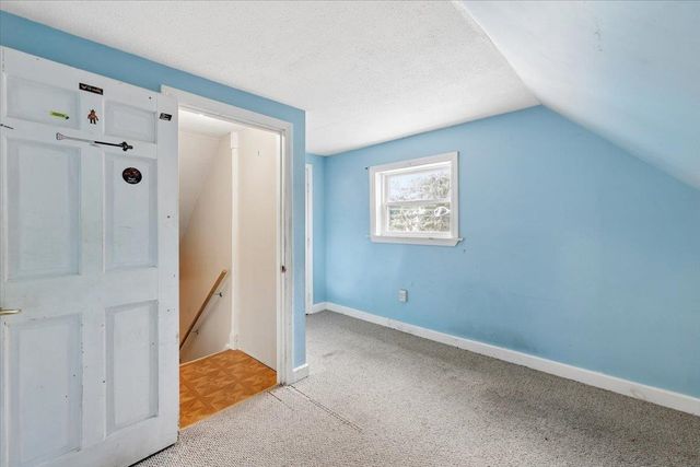 549 Lake Avenue, Manchester, NH 03103