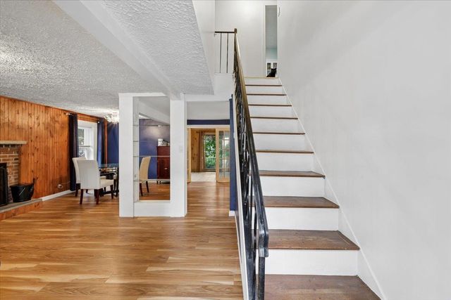 549 Lake Avenue, Manchester, NH 03103