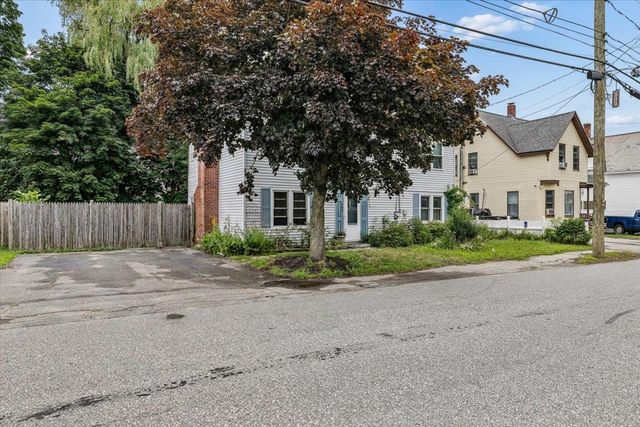 549 Lake Avenue, Manchester, NH 03103