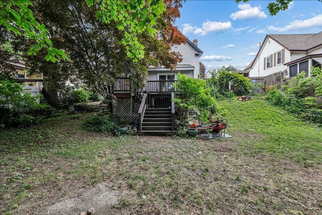 549 Lake Avenue, Manchester, NH 03103