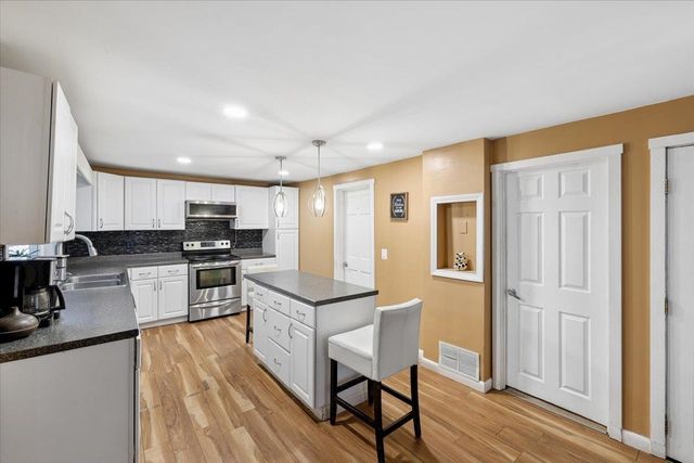 549 Lake Avenue, Manchester, NH 03103