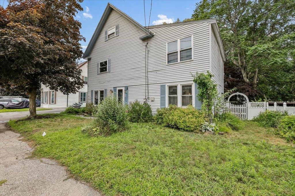549 Lake Avenue, Manchester, NH 03103