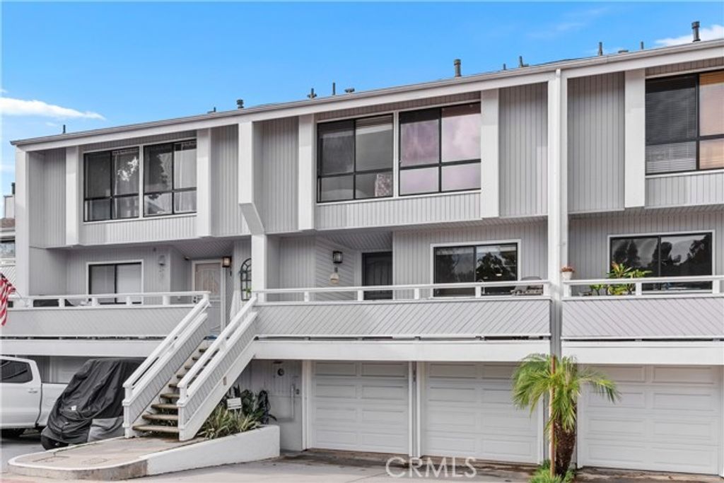 11 Baruna Court 55, Newport Beach, CA 92663