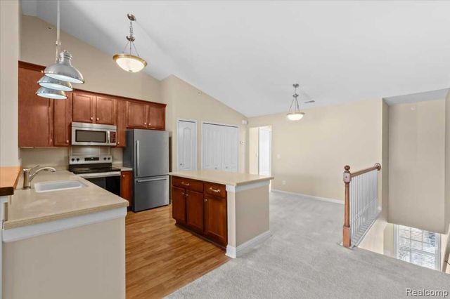 3262 Johanna Ware, Wixom, MI 48393