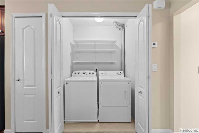3262 Johanna Ware, Wixom, MI 48393