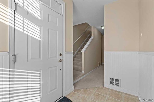 3262 Johanna Ware, Wixom, MI 48393