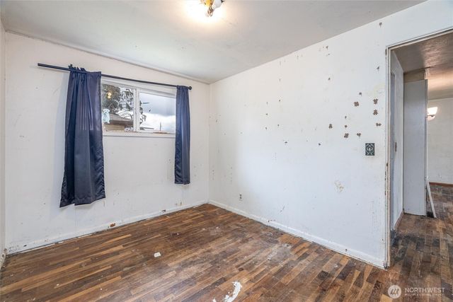 502 N Oak Street, Burlington, WA 98233