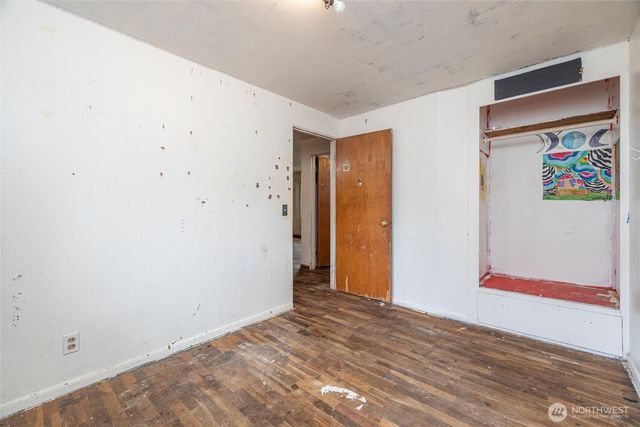 502 N Oak Street, Burlington, WA 98233