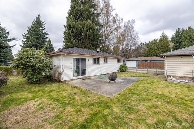 502 N Oak Street, Burlington, WA 98233