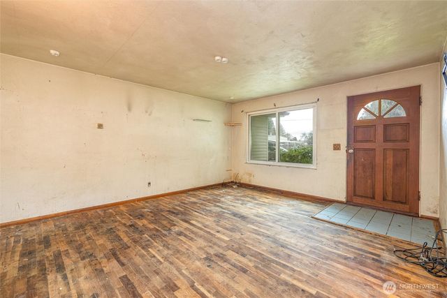 502 N Oak Street, Burlington, WA 98233