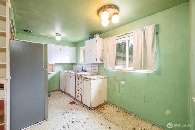 502 N Oak Street, Burlington, WA 98233