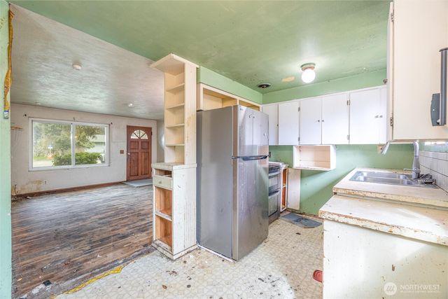 502 N Oak Street, Burlington, WA 98233