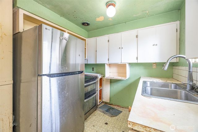 502 N Oak Street, Burlington, WA 98233