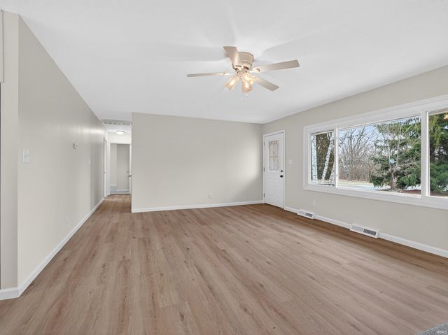 3515 W 200 N, Huntington, IN 46750