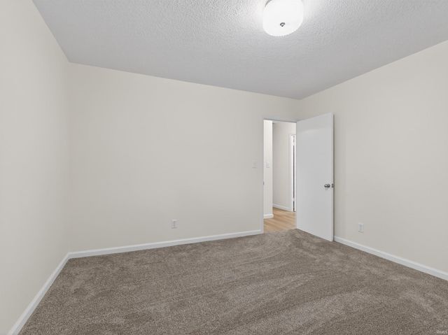 3515 W 200 N, Huntington, IN 46750