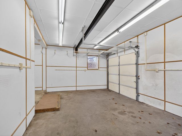 3515 W 200 N, Huntington, IN 46750