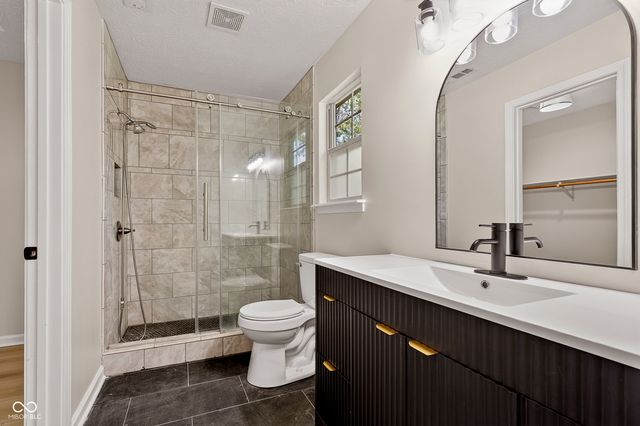 10226 Carmine Drive, Noblesville, IN 46060