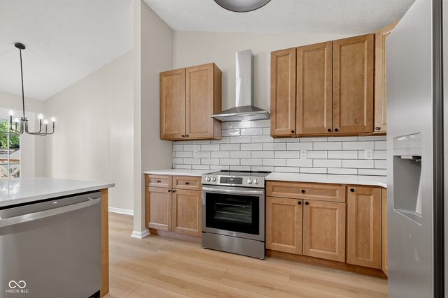 10226 Carmine Drive, Noblesville, IN 46060