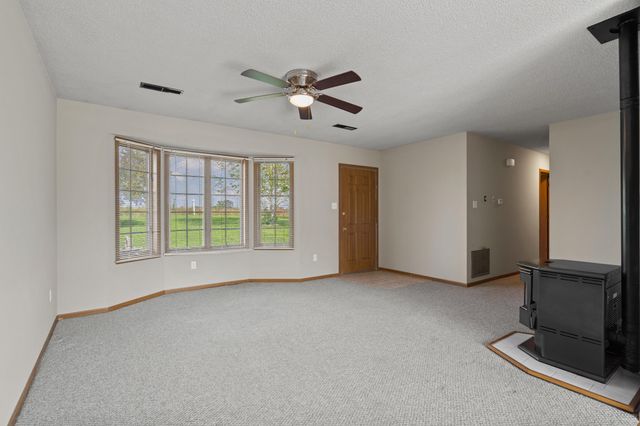 7275 N ROUTE E, Columbia, MO 65202