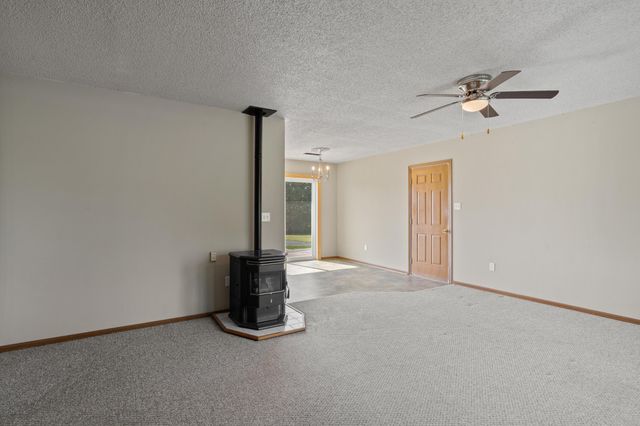 7275 N ROUTE E, Columbia, MO 65202