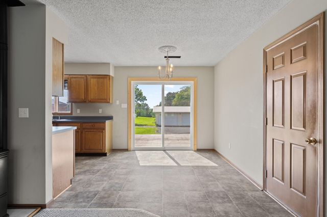 7275 N ROUTE E, Columbia, MO 65202