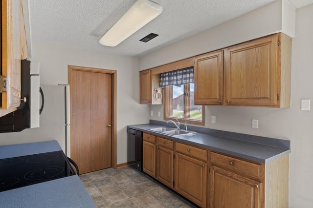 7275 N ROUTE E, Columbia, MO 65202