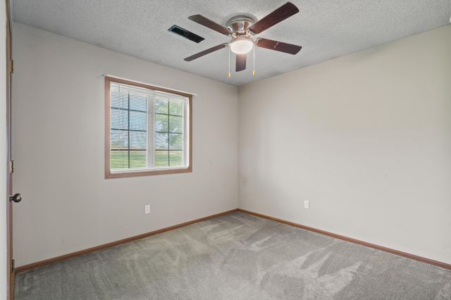 7275 N ROUTE E, Columbia, MO 65202