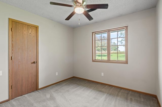 7275 N ROUTE E, Columbia, MO 65202