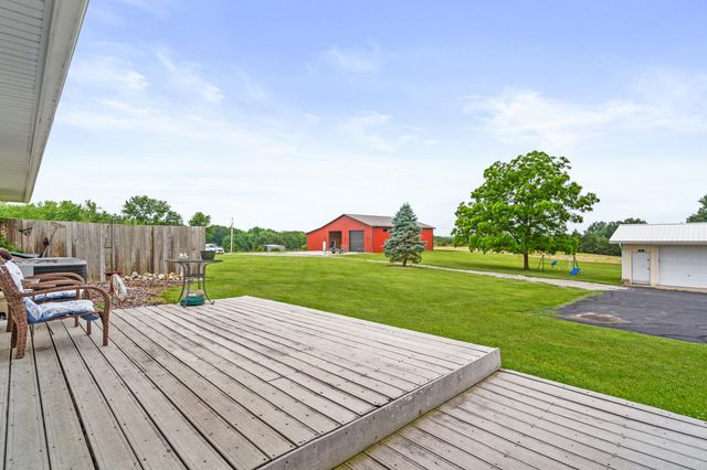 7275 N ROUTE E, Columbia, MO 65202