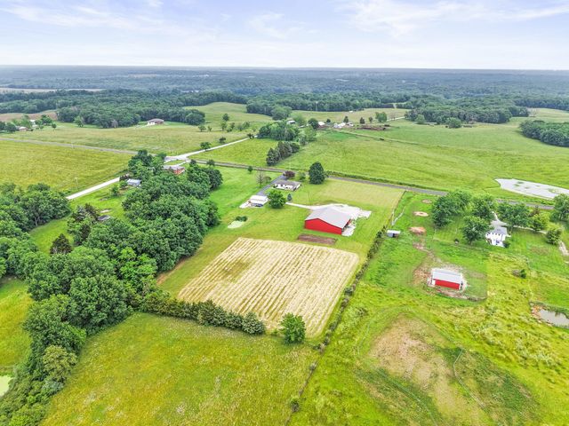 7275 N ROUTE E, Columbia, MO 65202