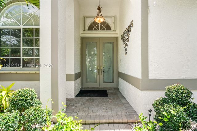 6420 Mallards Way, Coconut Creek, FL 33073