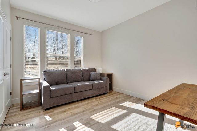 7667 W Sunset Avenue, Wasilla, AK 99623