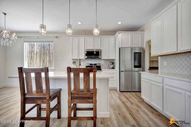 7667 W Sunset Avenue, Wasilla, AK 99623