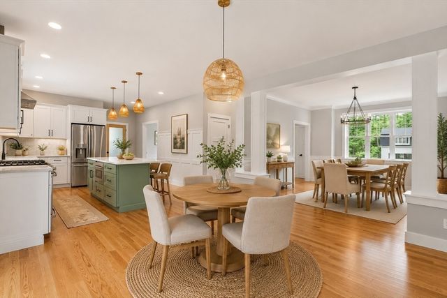 16 Unkety Brook Way, Dunstable, MA 01827